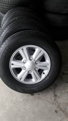 ขายล้อแม็กป้ายแดง dmax 15&quot; ยางปี17 สนใจติดต่อร้าน ก.เจริญการยางครับ 081-3747940