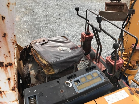 ขายรถแม็คโคร KOMATSU PC20-5 นำเข้าจากญี่ปุ่นแท้ๆ  ไม่เคยผ่านการใช้งานในไทย สภาพพร้อมใช้ สนใจติดต่อ 081-9485494