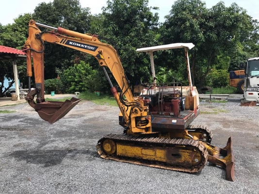 ขายรถแม็คโคร KOMATSU PC20-5 นำเข้าจากญี่ปุ่นแท้ๆ  ไม่เคยผ่านการใช้งานในไทย สภาพพร้อมใช้ สนใจติดต่อ 081-9485494