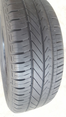 ขายยาง185/65/14 ปี 0815 GOODYEAR 4 เส้น