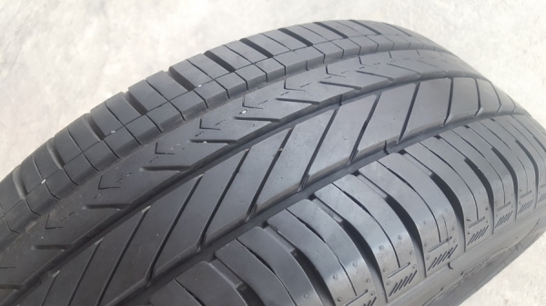 ขายยาง185/65/14 ปี 0815 GOODYEAR 4 เส้น