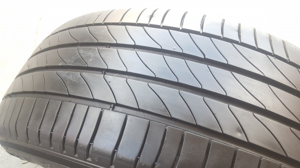 ขายยาง205/60/16 ปี 3215 MICHERLIN 3ST 4 เส้น