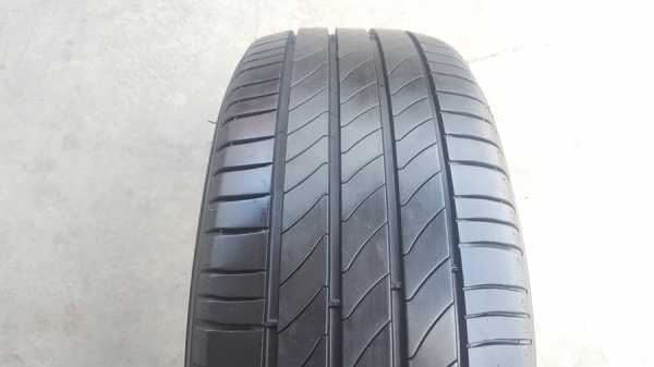 ขายยาง205/55/16 ปี 16 MICHERLIN 3ST 4 เส้น ขายยาง205/55/16 ปี 16 MICHERLIN 3ST 4 เส้น
