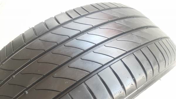 ขายยาง205/55/16 ปี 16 MICHERLIN 3ST 4 เส้น ขายยาง205/55/16 ปี 16 MICHERLIN 3ST 4 เส้น