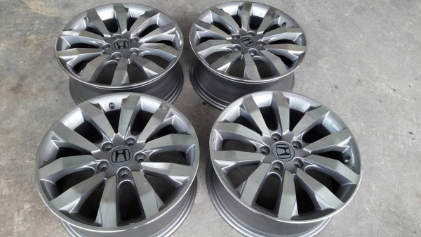 ขายล้อแม็ก civic fd 17"×7" สนใจติดต่อร้าน ก.เจริญการยางครับ 081-3747940 ขายล้อแม็ก civic fd 17"×7" สนใจติดต่อร้าน ก.เจริญการยางครับ 081-3747940