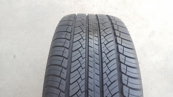 ขายยาง265/50/20 ปี 1015 THUNDERER 2 เส้น