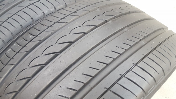 ขายยาง245/40/18 ปี 3114 YOKOHAMA dB 2 เส้น