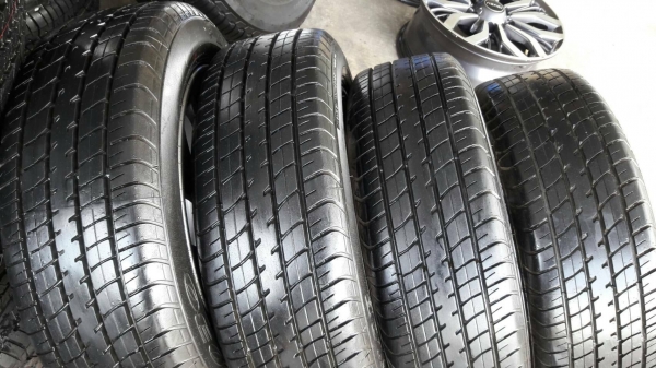 ขายล้อแม็กน้องๆป้ายแดง toyota vios 15" ยางปี17 สนใจติดต่อร้าน ก.เจริญการยางครับ 081-3747940 ขายล้อแม็กน้องๆป้ายแดง toyota vios 15" ยางปี17 สนใจติดต่อร้าน ก.เจริญการยางครับ 081-3747940