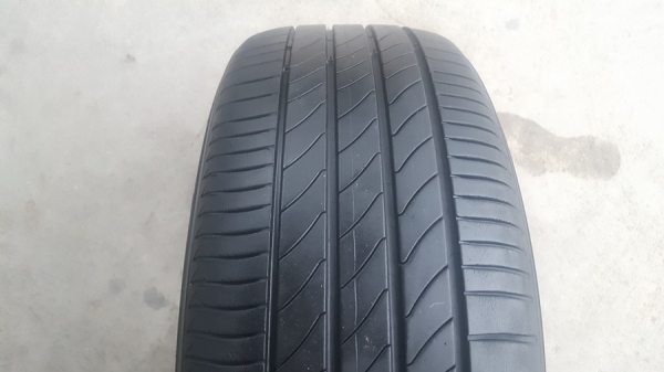 ขายยาง215/55/17 ปี 1115 MICHERLIN 3ST 4 เส้น ขายยาง215/55/17 ปี 1115 MICHERLIN 3ST 4 เส้น