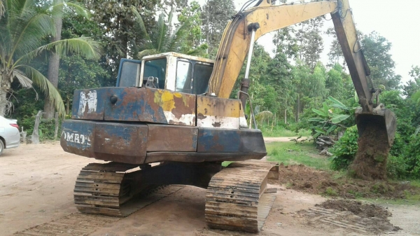 โคมัสสุรุ่น 3 บูมอาร์มพิเศษลอนเลอร์ 7 ลูก ช่วงล่างสวย เครื่องเดิมปั๊มเดิม