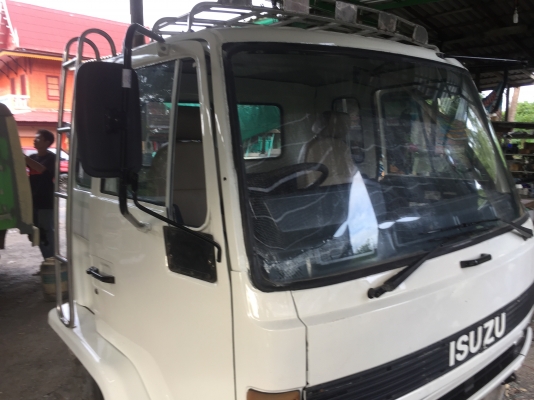 ขาย หัวสิบล้อ ISUZU ร็อคกี้ ทำสีใหม่ มีขาดีดหน้า-ขาคำ้หลังครบ พร้อมใช้ ขาย หัวสิบล้อ ISUZU ร็อคกี้ ทำสีใหม่ มีขาดีดหน้า-ขาคำ้หลังครบ พร้อมใช้
