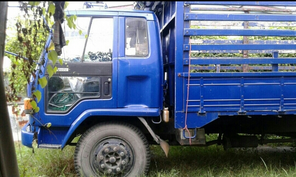 ขายหกล้อคอกสูง ISUZU FSR11H เครื่อง 6BD1 160 แรงม้า จดทะเบียนปี 2533 กระบะยาว 5.5 เมตร ขายหกล้อคอกสูง ISUZU FSR11H เครื่อง 6BD1 160 แรงม้า จดทะเบียนปี 2533 กระบะยาว 5.5 เมตร