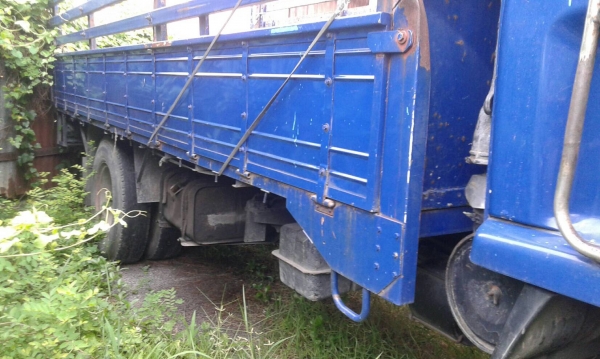 ขายหกล้อคอกสูง ISUZU FSR11H เครื่อง 6BD1 160 แรงม้า จดทะเบียนปี 2533 กระบะยาว 5.5 เมตร ขายหกล้อคอกสูง ISUZU FSR11H เครื่อง 6BD1 160 แรงม้า จดทะเบียนปี 2533 กระบะยาว 5.5 เมตร