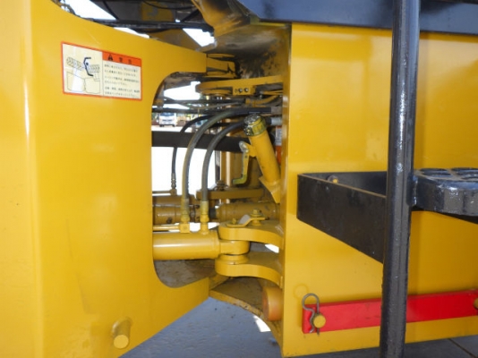 ขายรถตัก ยี่ห้อTCM รุ่นE835 ขายรถตัก ยี่ห้อTCM รุ่นE835