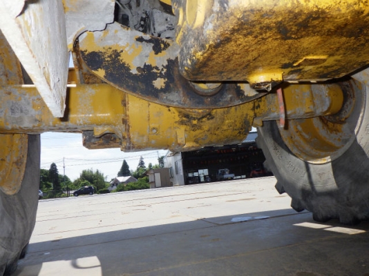 ขายรถตัก ยี่ห้อTCM รุ่นE835 ขายรถตัก ยี่ห้อTCM รุ่นE835