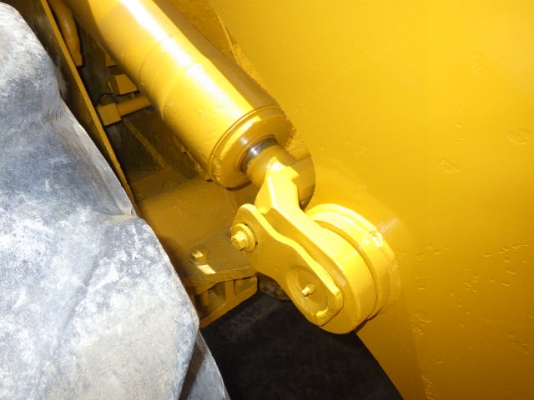 ขายรถตัก ยี่ห้อTCM รุ่นE835 ขายรถตัก ยี่ห้อTCM รุ่นE835