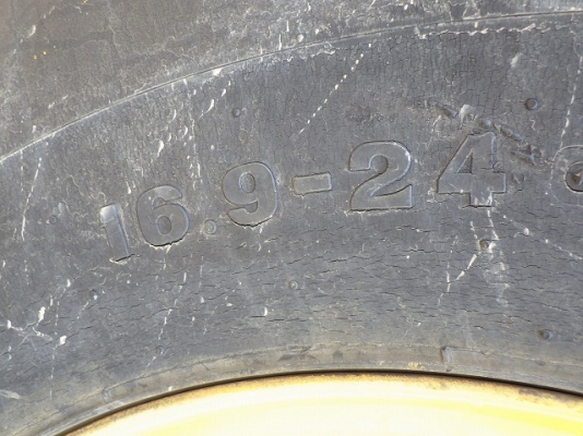 ขายรถตัก ยี่ห้อ TCM รุ่น 830-2