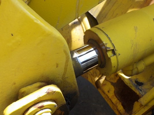 ขายรถตัก ยี่ห้อ TCM รุ่น 830-2