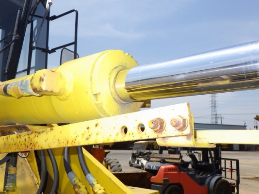 ขายรถตัก ยี่ห้อ TCM รุ่น 830-2