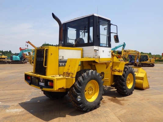 ขายรถตัก ยี่ห้อ TCM รุ่น 830-2