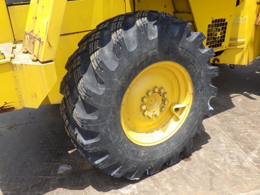 ขายรถตัก ยี่ห้อ TCM รุ่น 830-2