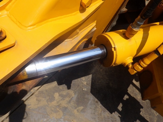 ขายรถตัก ยี่ห้อ TCM รุ่น 850 ขายรถตัก ยี่ห้อ TCM รุ่น 850