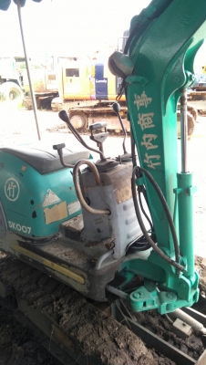 รถแบคโฮ KOBELCO SK007 รถนอกนำเข้า ยังไม่เคยใช้งานในเมืองไทย มีระบบเต่ากระต่าย แทร็กถ่างออกได้ สภาพพร้อมใช้งาน