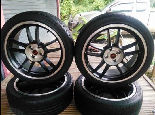 ขายmax17&quot; พร้อมยาง 205/45/17 4วงไม่คดไม่ดุ้งครับ