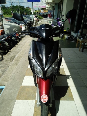 คลิ๊กไอ สีดำแดง ปี 2553 รถพร้อมใช้ ขับดี ราคาถูก