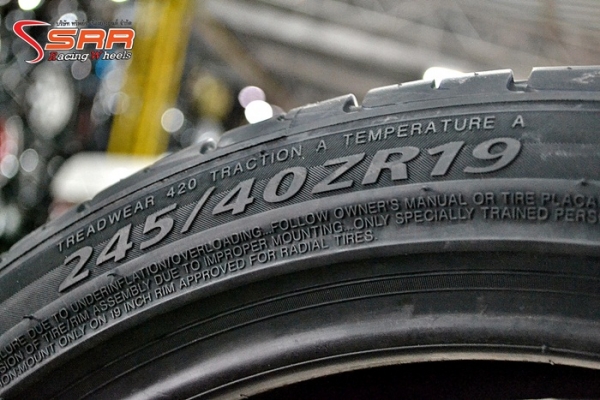 DELINTE D7 245/40ZR19 เส้นละ 4,500 บาท DELINTE D7 245/40ZR19 เส้นละ 4,500 บาท