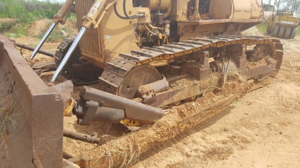 ขาย รถแทรคเตอร์ KOMATSU D50P-16 เครื่องดี ช่วงล่างเต็ม เอกสารใบซื้อขาย