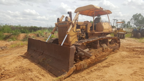 ขาย รถแทรคเตอร์ KOMATSU D50P-16 เครื่องดี ช่วงล่างเต็ม เอกสารใบซื้อขาย