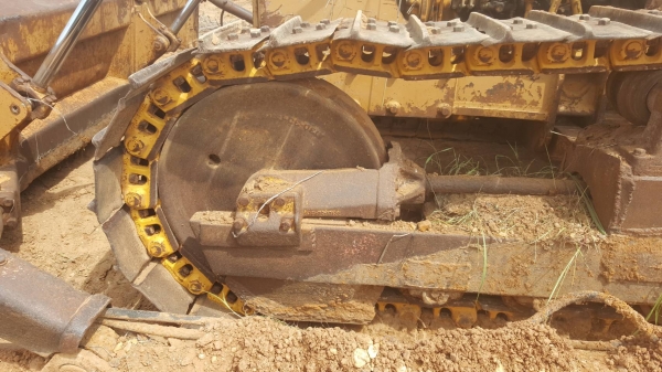 ขาย รถแทรคเตอร์ KOMATSU D50P-16 เครื่องดี ช่วงล่างเต็ม เอกสารใบซื้อขาย