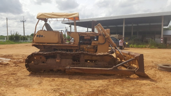ขาย รถแทรคเตอร์ KOMATSU D50P-16 เครื่องดี ช่วงล่างเต็ม เอกสารใบซื้อขาย