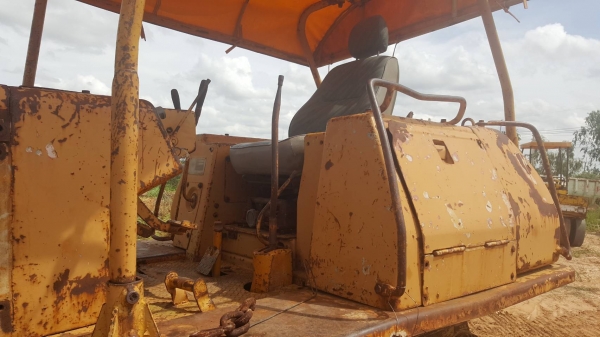 ขาย รถแทรคเตอร์ KOMATSU D50P-16 เครื่องดี ช่วงล่างเต็ม เอกสารใบซื้อขาย