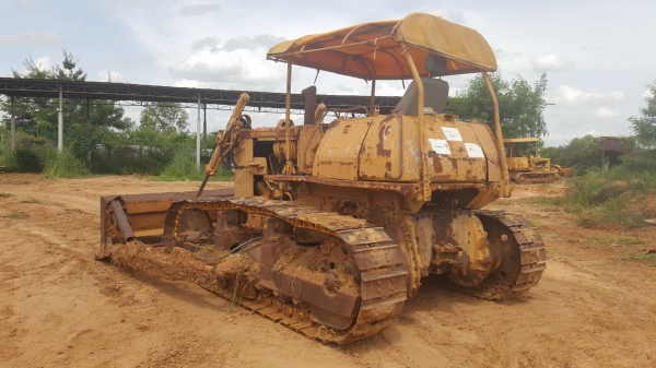 ขาย รถแทรคเตอร์ KOMATSU D50P-16 เครื่องดี ช่วงล่างเต็ม เอกสารใบซื้อขาย