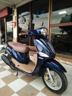 Yamaha Filano สีน้ำเงินขาว ปี 2555 รถสวยหรูสไตล์คลาสิค สภาพงามๆ