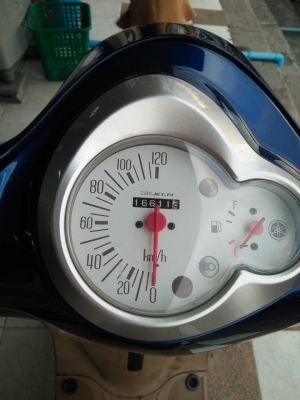 Yamaha Filano สีน้ำเงินขาว ปี 2555 รถสวยหรูสไตล์คลาสิค สภาพงามๆ