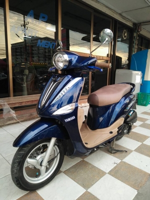Yamaha Filano สีน้ำเงินขาว ปี 2555 รถสวยหรูสไตล์คลาสิค สภาพงามๆ