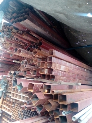 เหล็กกล่องมือสอง