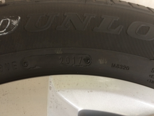 ยางถอดป้ายแดง บริสโตน 255/60/R18 ปี 17