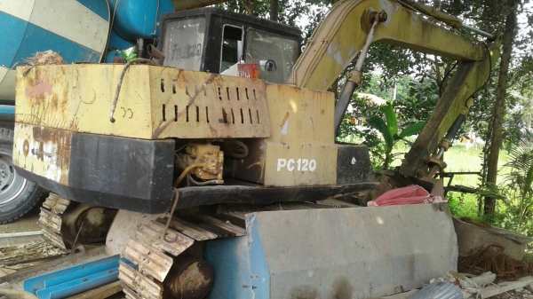 PC120-3 เก่าเก็บ แค่จอดไว้ รถใช้งานปกติ ขายตามสภาพ