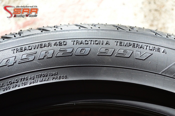 YOKOHAMA PARADA 245/45R20 เส้นละ 8,500 บาท YOKOHAMA PARADA 245/45R20 เส้นละ 8,500 บาท