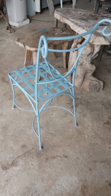 ขาย เก้าอี้ เหล็กสภาพดี แข็งแรงรับน้ำหนักได้เยอะ 1 ตัวหนัก 8 กก.