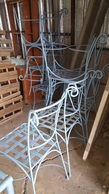 ขาย เก้าอี้ เหล็กสภาพดี แข็งแรงรับน้ำหนักได้เยอะ 1 ตัวหนัก 8 กก.