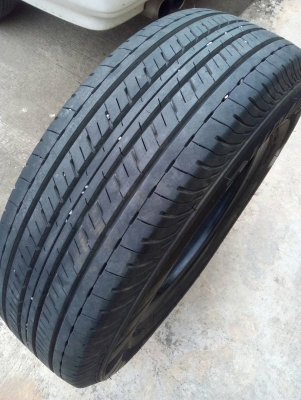 215/70R15 BRIDGESTONE DURAVIS R611 สภาพสวยๆ   ไม่มีปะ ปี17 มี 1 เส้น โทร.081-427-3041 ตจว.ส่งได้ครับ