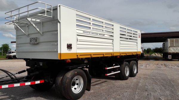 ขาย ISUZU 360 ปี 56 ตุลา สภาพสวยยางเต็มหมด แม่ลูกสามมิตร รถไมล์แท้ วิ่งแสนนิดๆคับ  หัวเดิม ไม่มีเฉียวชนครับ  ขายทั้งสดและผ่อน