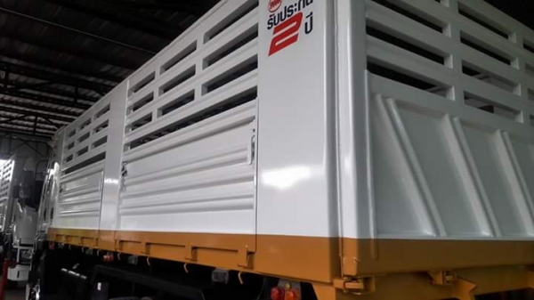 ขาย ISUZU 360 ปี 56 ตุลา สภาพสวยยางเต็มหมด แม่ลูกสามมิตร รถไมล์แท้ วิ่งแสนนิดๆคับ  หัวเดิม ไม่มีเฉียวชนครับ  ขายทั้งสดและผ่อน