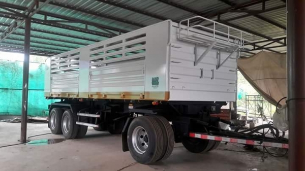 ขาย ISUZU 360 ปี 56 ตุลา สภาพสวยยางเต็มหมด แม่ลูกสามมิตร รถไมล์แท้ วิ่งแสนนิดๆคับ  หัวเดิม ไม่มีเฉียวชนครับ  ขายทั้งสดและผ่อน