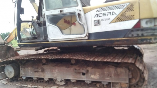 KOBELCO SK 200-3 ราคา 550,000